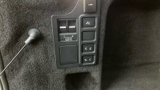 Land Rover Discovery 3.0 D300 Dynamic HSE 5dr Auto Diesel Station Wagon